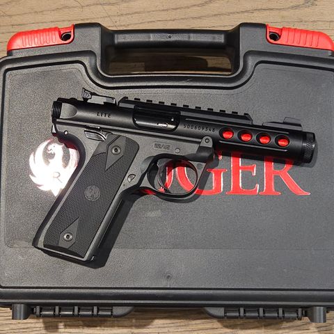 Ruger 43942 Mark 4, 22/45 lite kaliber 22lr.