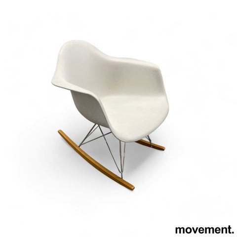 Vitra RAR rocking chair / gyngestol i hvitt, design: Charles & Ray Eames, pent b