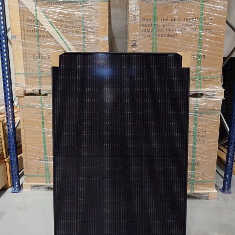 All Black Solcellepanel fra Canadian Solar - Fri frakt!*