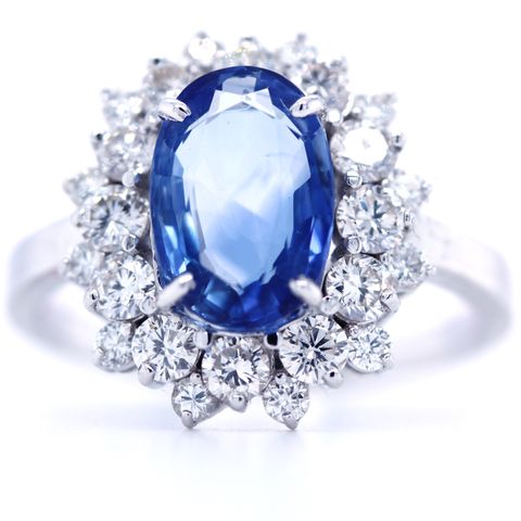 GG (Verdi 68,000.-) 3.62ct høy kvalitets flersteins safir og diamantring