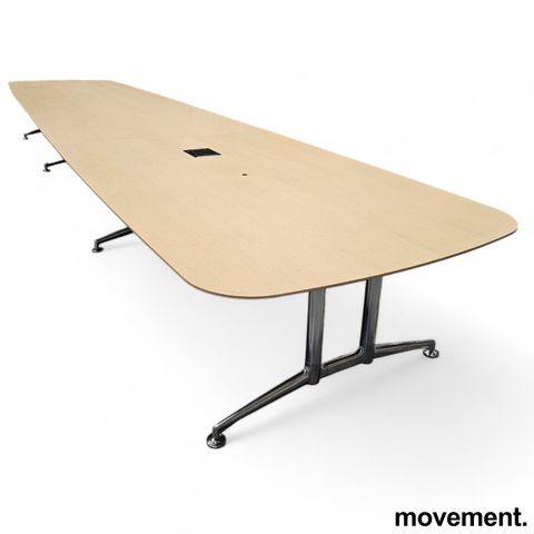 Konferansebord / kursbord / møtebord i eik / polert aluminium fra Brunner, 700x1
