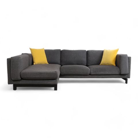 Fri Frakt | Nyrenset | Mørk grå Ikea Nockeby sofa med sjeselong