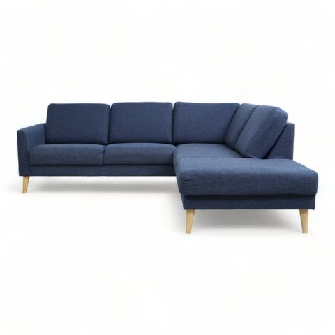 GRATIS LEVERING - SALG! Nyrenset og stilig Bohus design hjørnesofa