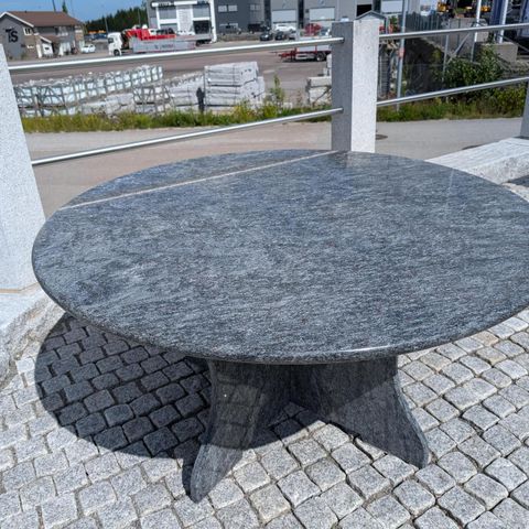 Steinbord diameter 135cm. Granitt - Diamond Galaxy - HALV PRIS!