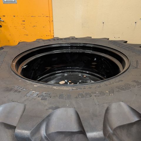 Hjul VF 600/60R28 710/60R38 TM1060 Trelleborg