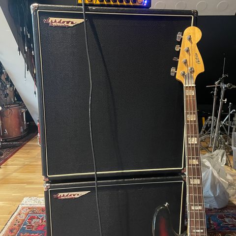 Mark Bass amp med 2 stk Ashdown Engineering kabinetter