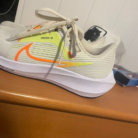 Nike pegasus 40 str 39