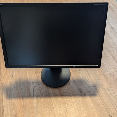 Nec 24" skjerm selges