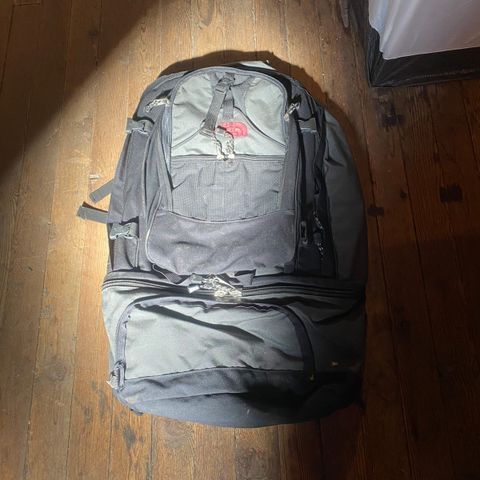 North Face kombinert bag/ryggsekk og avtagbar dagstursekk