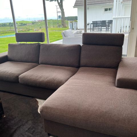 Brun sofa