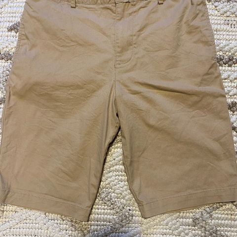 Polo shorts og Goretex sko (Adidas)