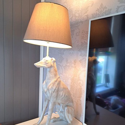 Whippet lampe