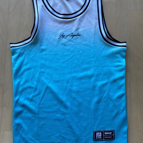 Basketball singlet og hettegenser fra FSBN, str XS