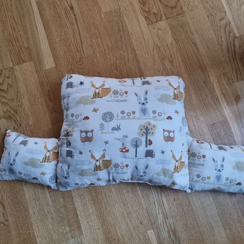 Barnevognpute/ pram pillow