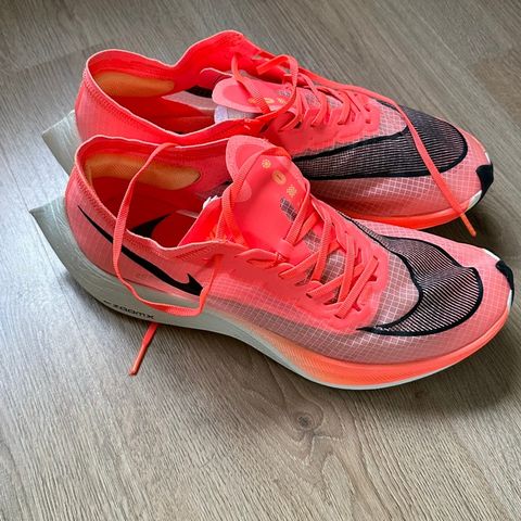 Nike ZoomX Vaporfly NEXT% løpesko str 44