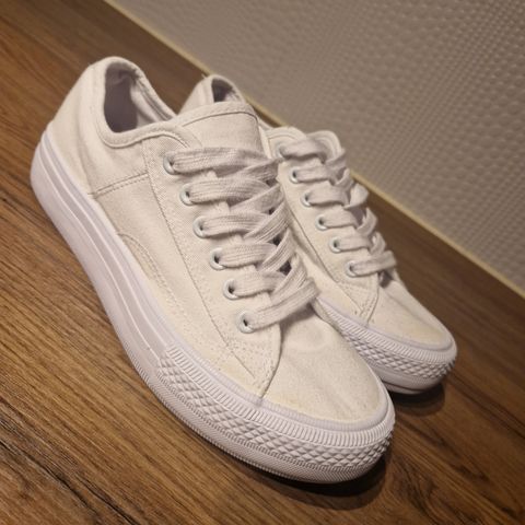 Jean Paul sneakers (ny)