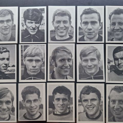 Strømsgodset fotballkort, komplett sett fra 1971. ETT SETT SOLGT!