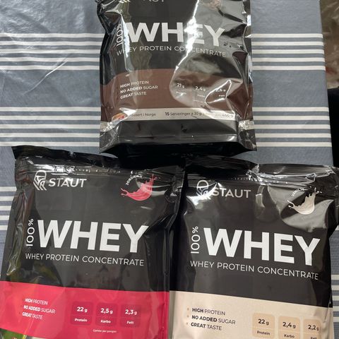 Uåpnet 3 stk WHEY protein concentrate 450 g hver.