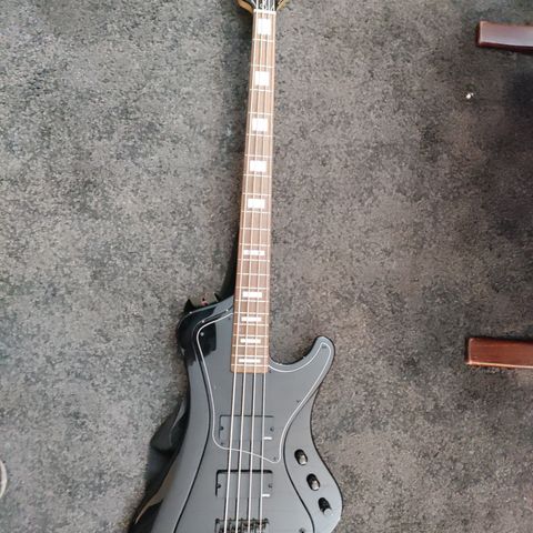 ESP E-II Stream bassgitar