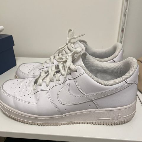 2 par Nike Air Force 1  str. 45