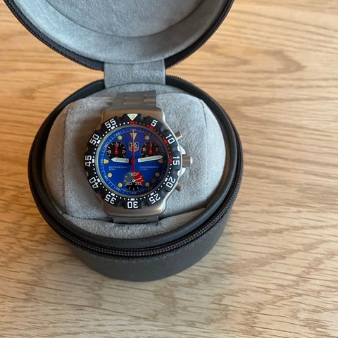 TAG HEUER PROFESSIONAL CHRONOGRAPH 1/10TH