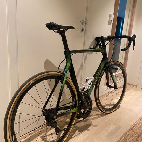 Giant Propel str L(56)