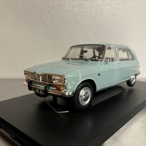 1:18 Renault 16 fra Norev selges