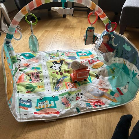 Babygym fra fisher price