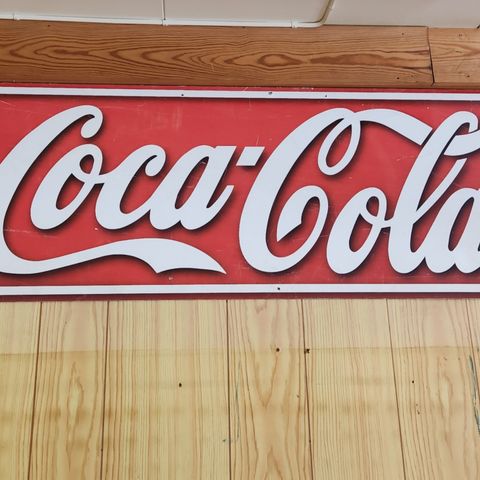 Coca-Cola skilt i metall