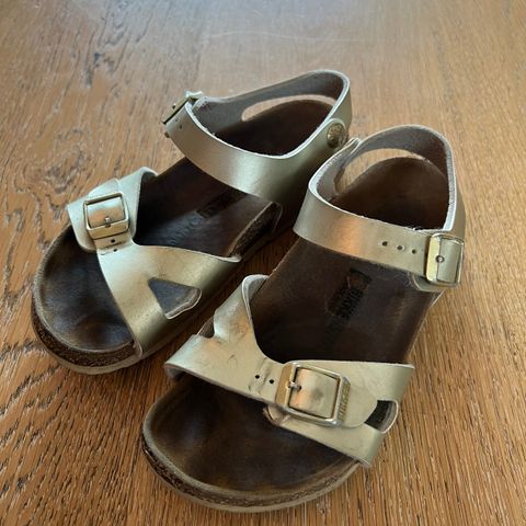 Birkenstocks str 32