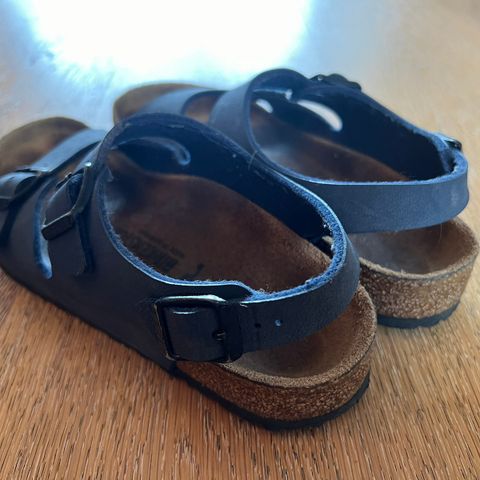 Birkenstocks str 32 og 36