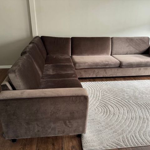 Sofa fra skeidar