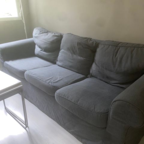 Ektorp sofa gis bort