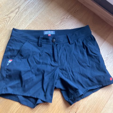 Amundsen shorts