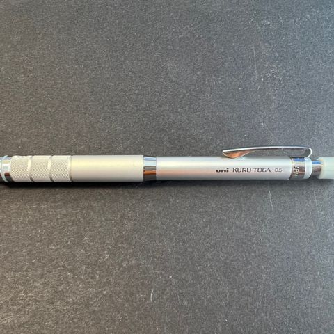 UNI  Kuru Toga Elite mekanisk blyant