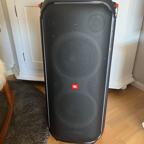 JBL Partybox 710