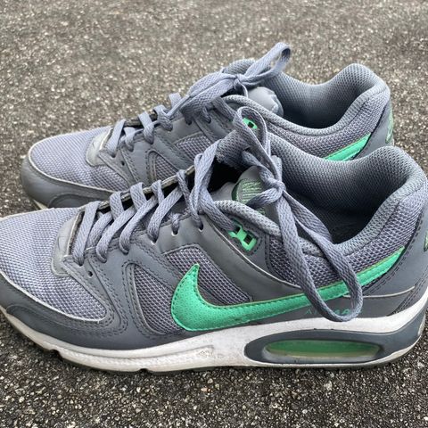 Nike Air Max joggesko til dame i størrelsen 41