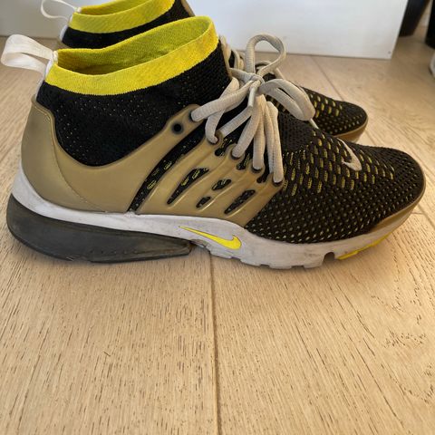 Nike Air Presto i str 43