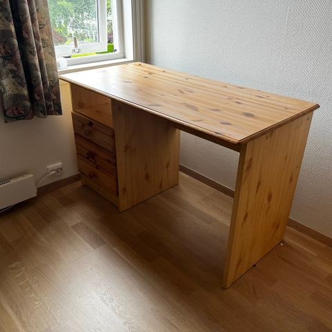 Pult - Wooden Desk