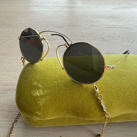 Gucci solbriller med lenke