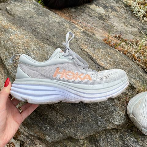 Hoka Bondi 8