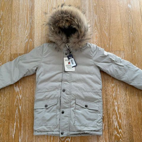 NY! Woolrich jakke 9-10 år