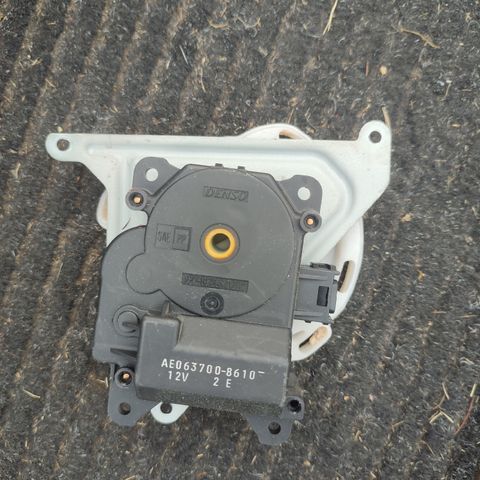 Servomotor varmeapparat Avensis T25, 2003-2008 (Type II)