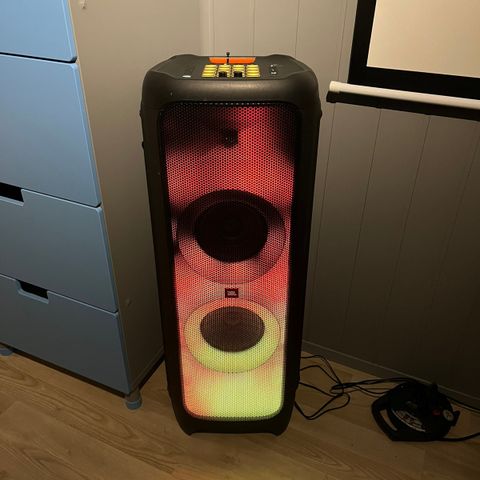 Leie av JBL PartyBox 1000 – Kun 400 kr per døgn!