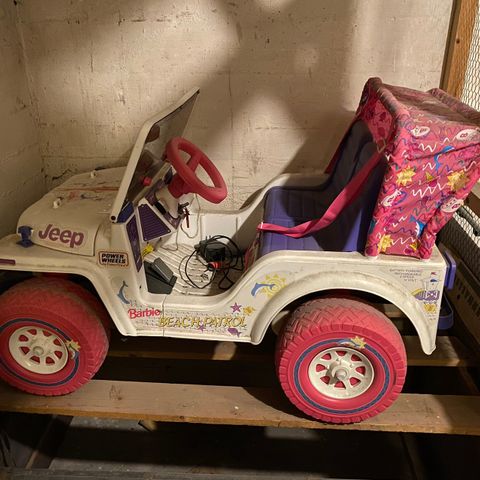 Elektrisk Barbie jeep