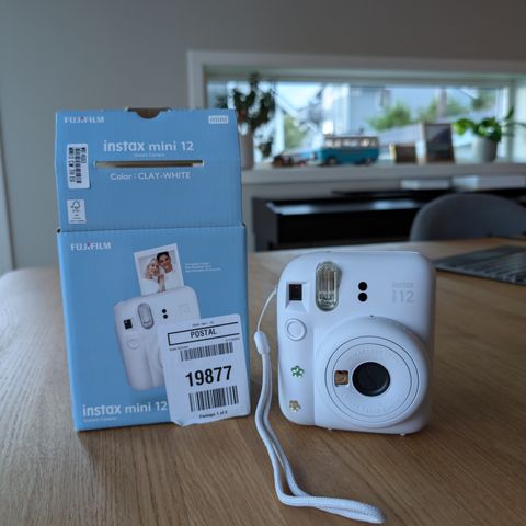 Fujifilm Instax Mini 12