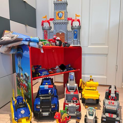 Stor PawPatrol samling selges samlet