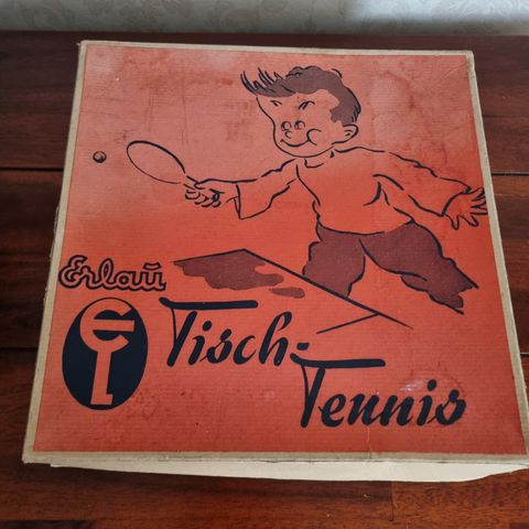 ~~Eldre bord-tennis spill~~Tisch Tennis~~