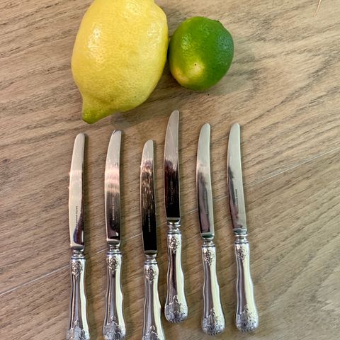 6 gamle fruktkniver i sølv fra David Andersen