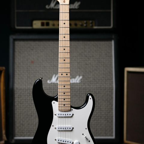 Fender Clapton stratocaster ønskes kjøpt